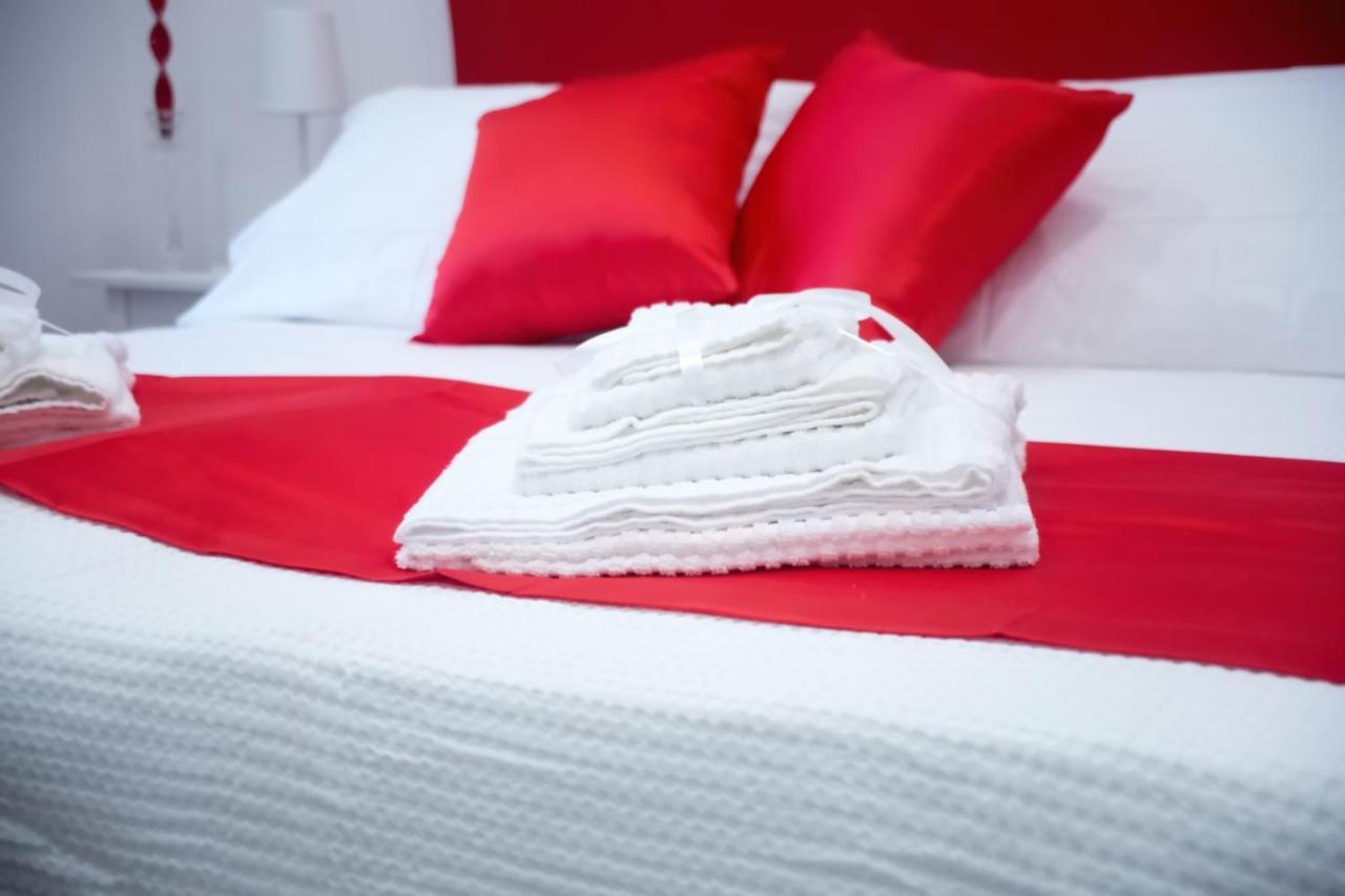 Kerbaker 14 Bed & Breakfast เนเปิลส์ ภายนอก รูปภาพ