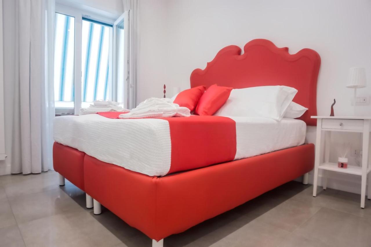 Kerbaker 14 Bed & Breakfast เนเปิลส์ ภายนอก รูปภาพ
